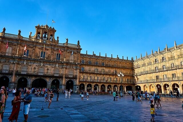 6 Reasons Why You Should Move Abroad to Spain